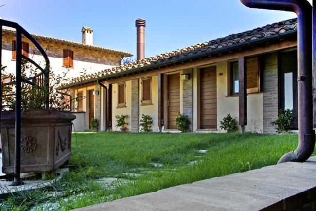 אסיסי Country House Carfagna מראה חיצוני תמונה